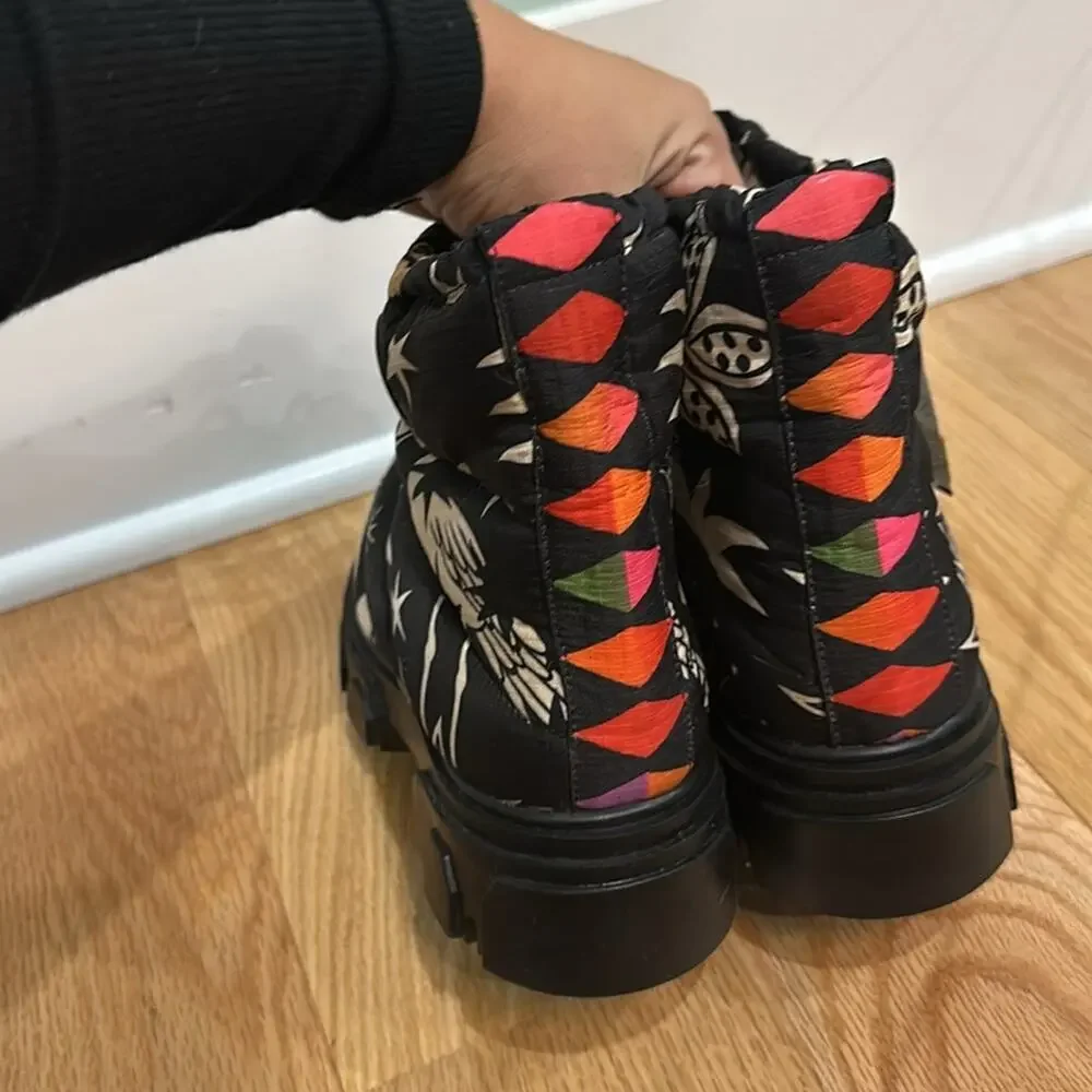 NWT FARM RIO Black Cerrado Sky Lug Sole Ankle‎ Boot In Cerrado Sky